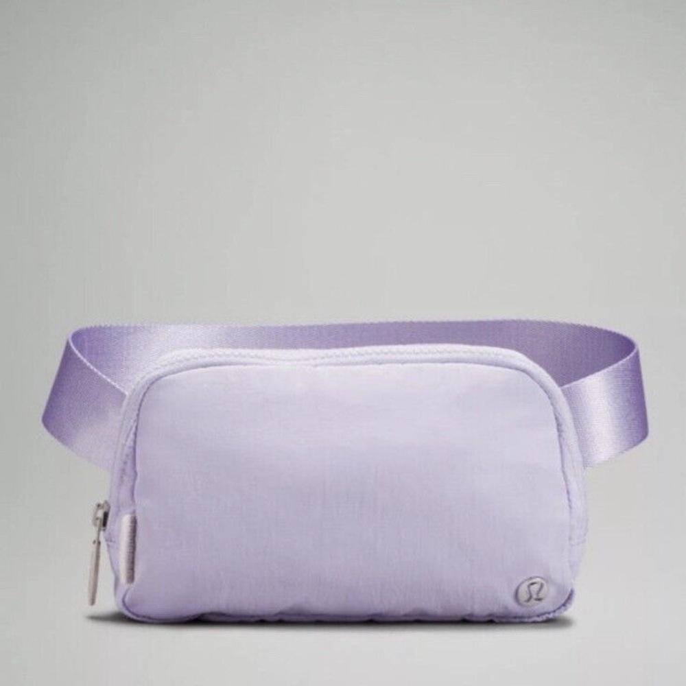 Lululemon 1L Lavender Fog Belt Bag